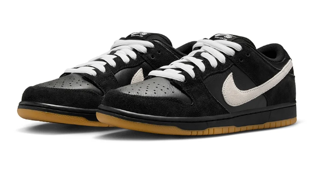 Nike SB Dunk Low Pro Black White Shoes  (120)