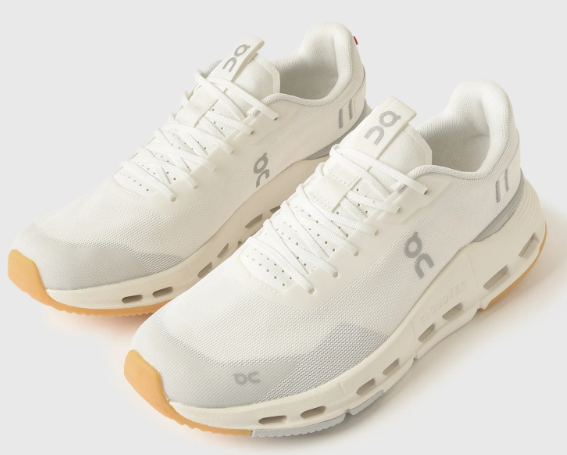 On Women's Cloudnova Form 2 - White & Gum