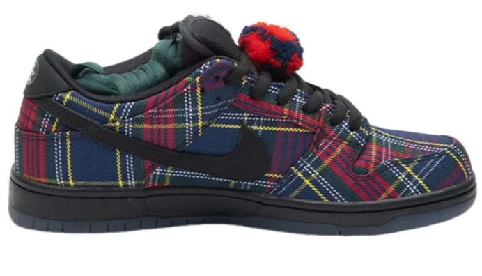 Nike SB x Nardwuar Dunk Low 'Tartan' II1493-600